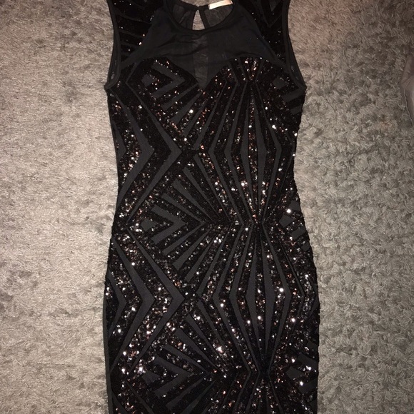 Black dress - Picture 1 of 1